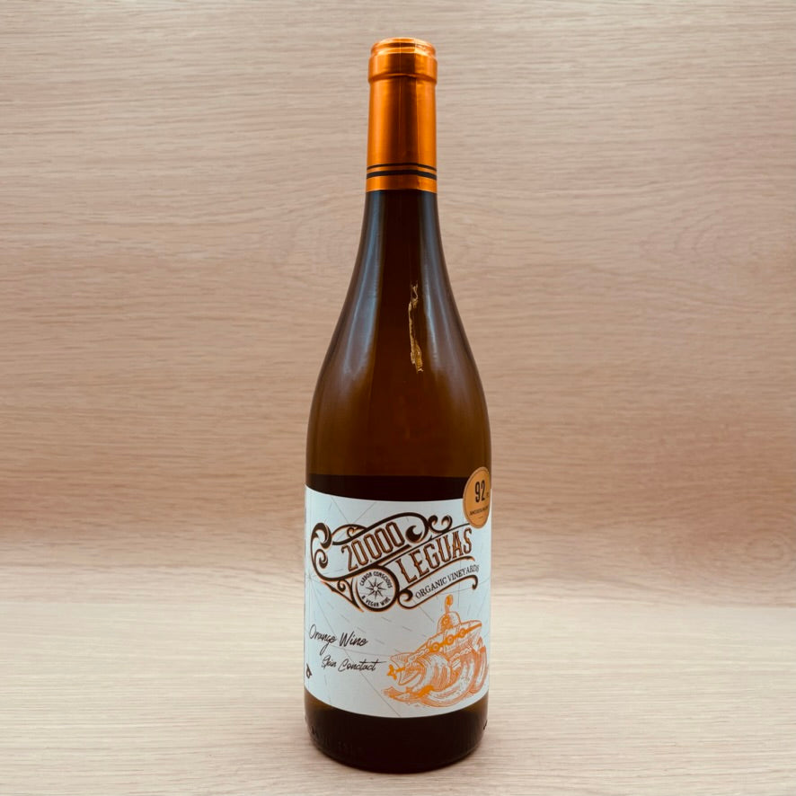 20,000 Leguas, "Skin Contact," Viño de la Tierra de Castilla, Spain, White blend, 2022