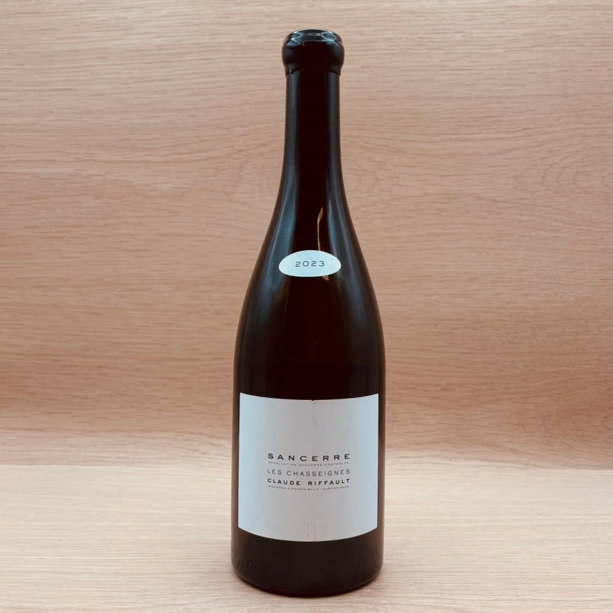 Claude Riffault, "Les Chasseignes," Sancerre, France, Sauvignon Blanc, 2023