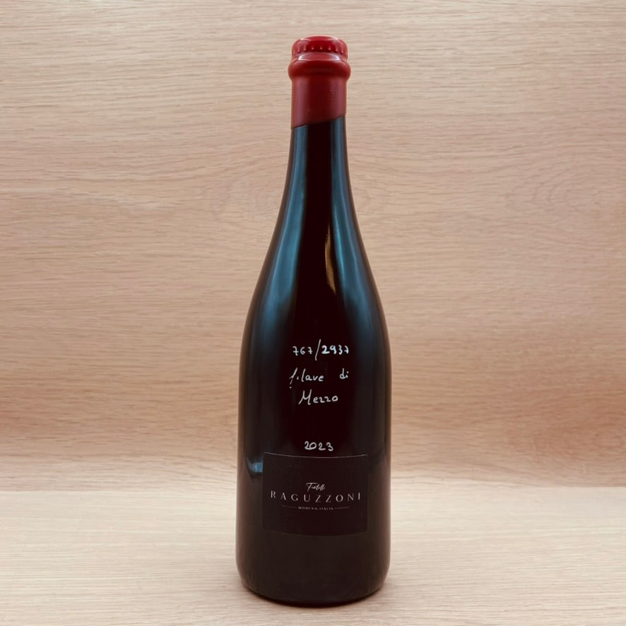 Fratelli Raguzzoni, "Filare di Mezzo," Modena, Italy,  Lambrusco Oliva, 2023