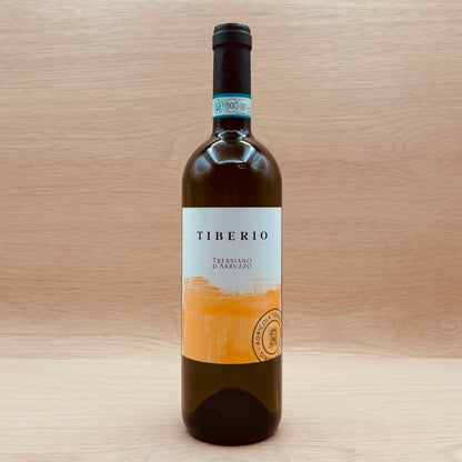 Tiberio, Abruzzo, Italy, Trebbiano d'Abruzzo 2022